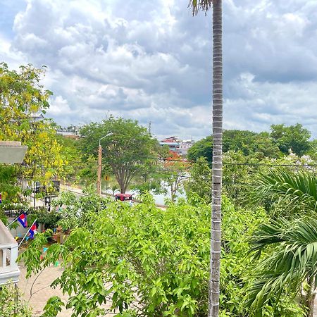 Siem Reap Riverside Hotel Bagian luar foto