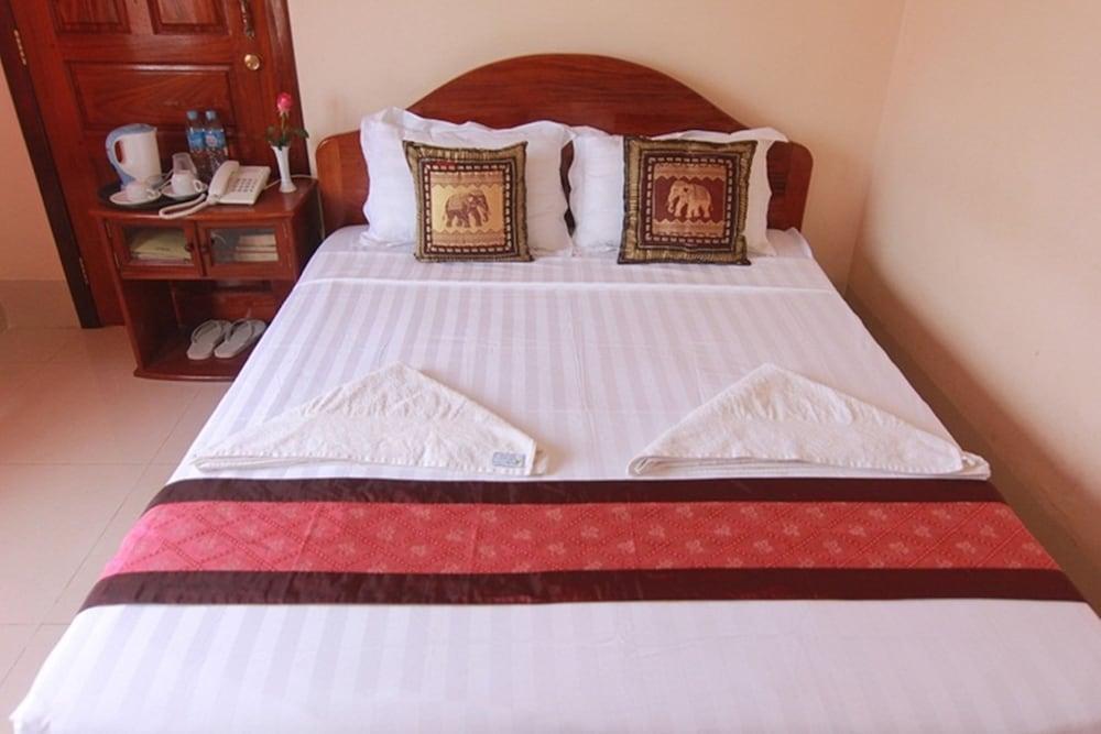 Siem Reap Riverside Hotel Bagian luar foto