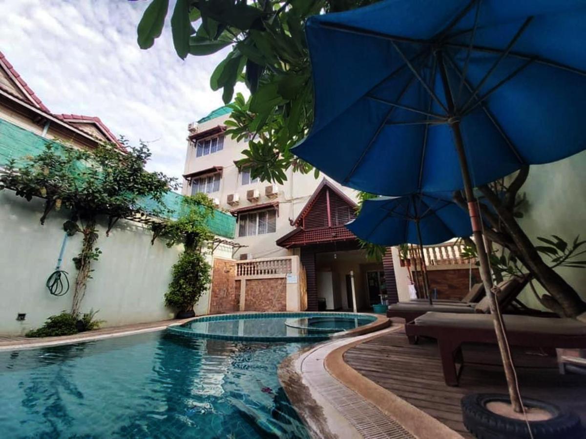Siem Reap Riverside Hotel Bagian luar foto
