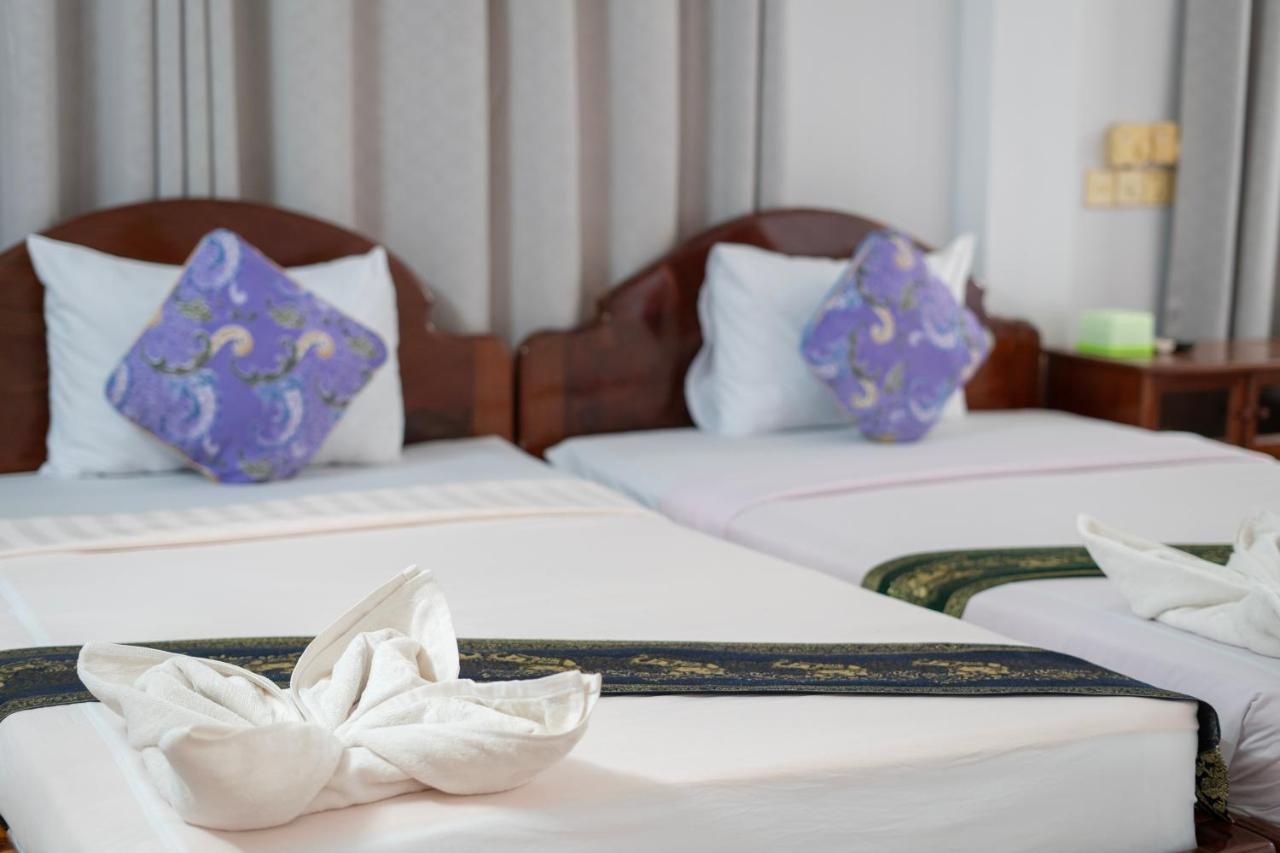 Siem Reap Riverside Hotel Bagian luar foto