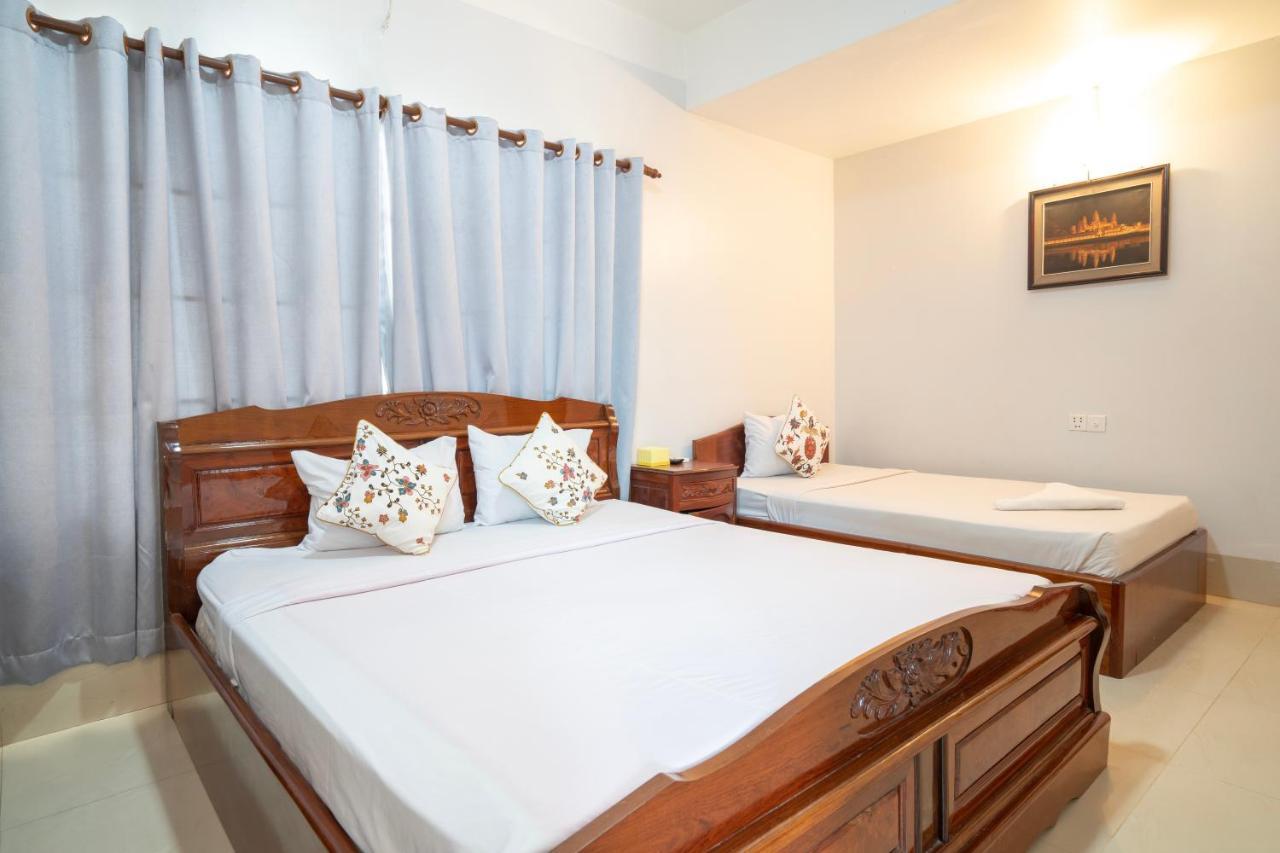 Siem Reap Riverside Hotel Bagian luar foto