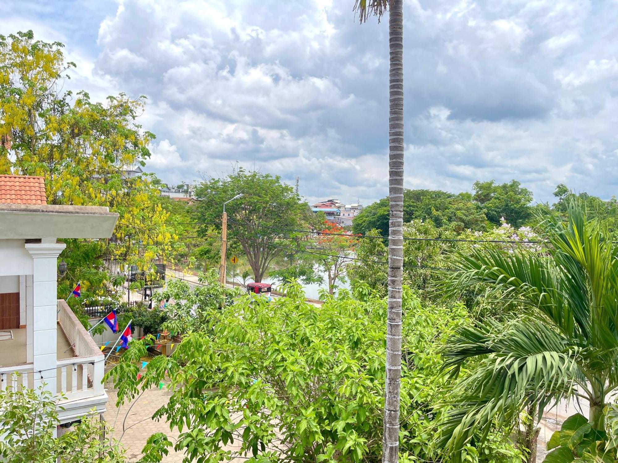 Siem Reap Riverside Hotel Bagian luar foto
