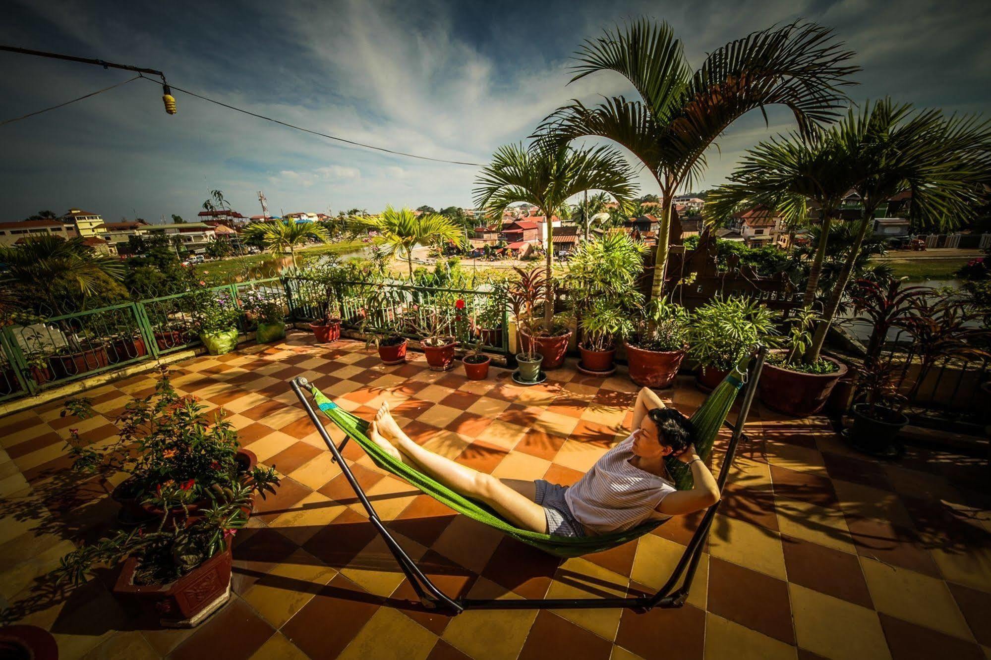 Siem Reap Riverside Hotel Bagian luar foto